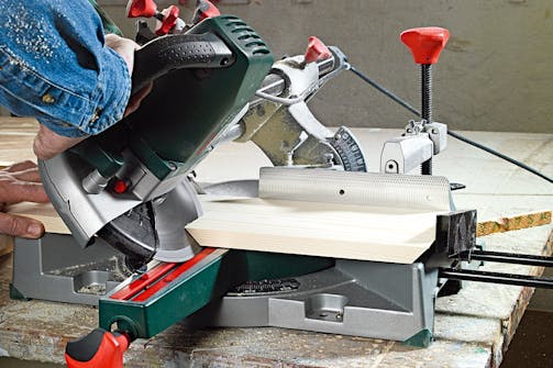 Kap och gersåg: Ställ in sågen Kap och gersåg: Ställ in sågen